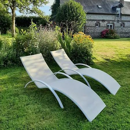 Les Pierres De Petreval - La Grange