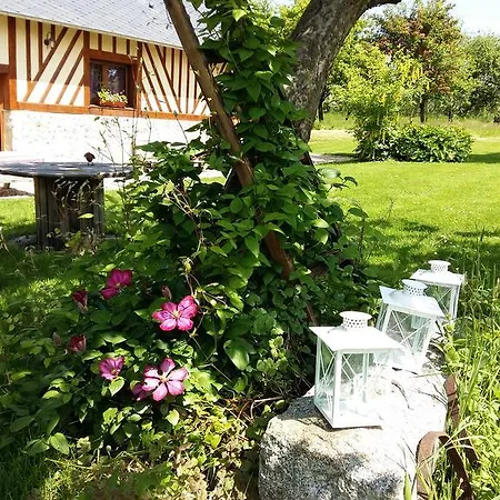 Les Pierres De Petreval - La Grange Mentheville